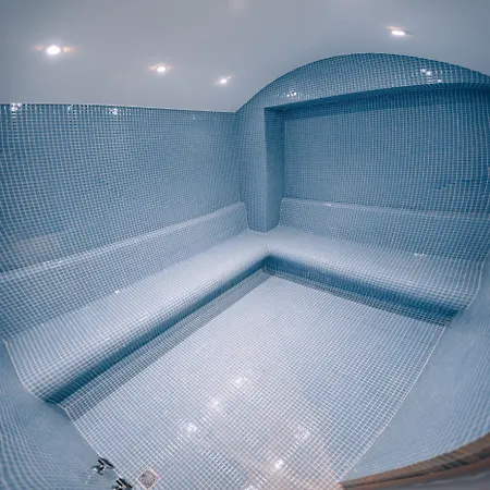 Capella Hotel 4*