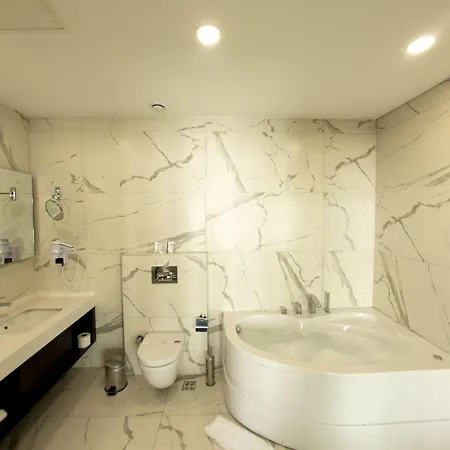 Hotel Capella 4*