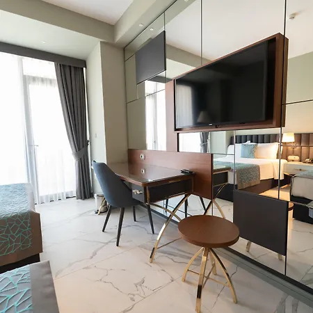 Capella 4*