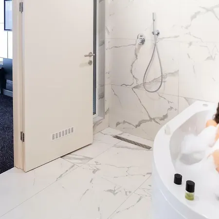 Hotel Capella 4*
