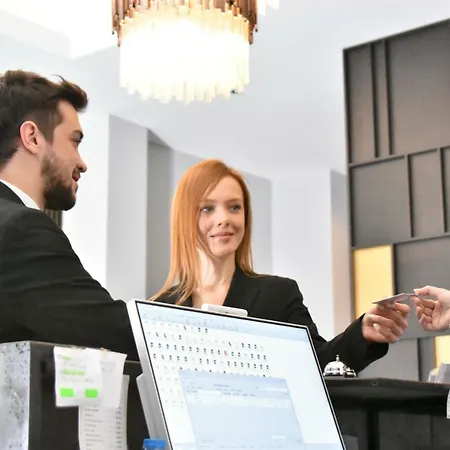 Capella 4*
